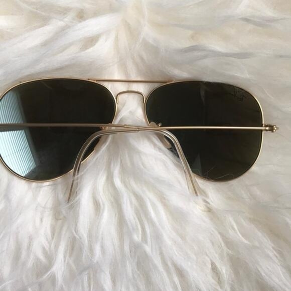 Rayban Mirrored Aviator Sunglasses.